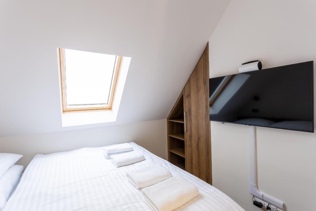 Scandic Apartments Plesivec Абертами Екстериор снимка